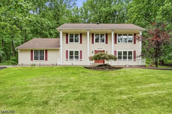 9 Stirrup Way #9, Franklin Twp., NJ 08540