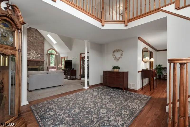 17 Shy Creek Rd, Pittstown, NJ 08867 - #2
