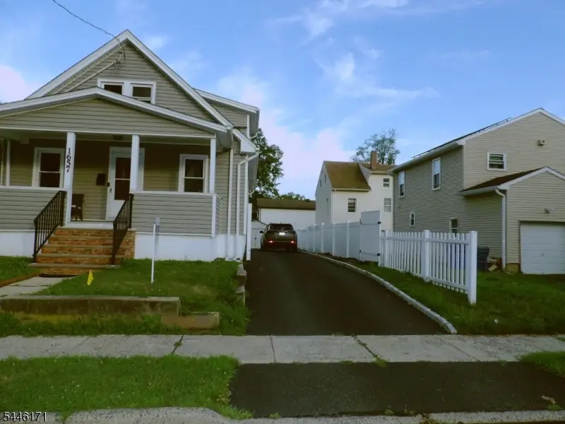 1657 W 3rd St, Piscataway, NJ 08854 - #3