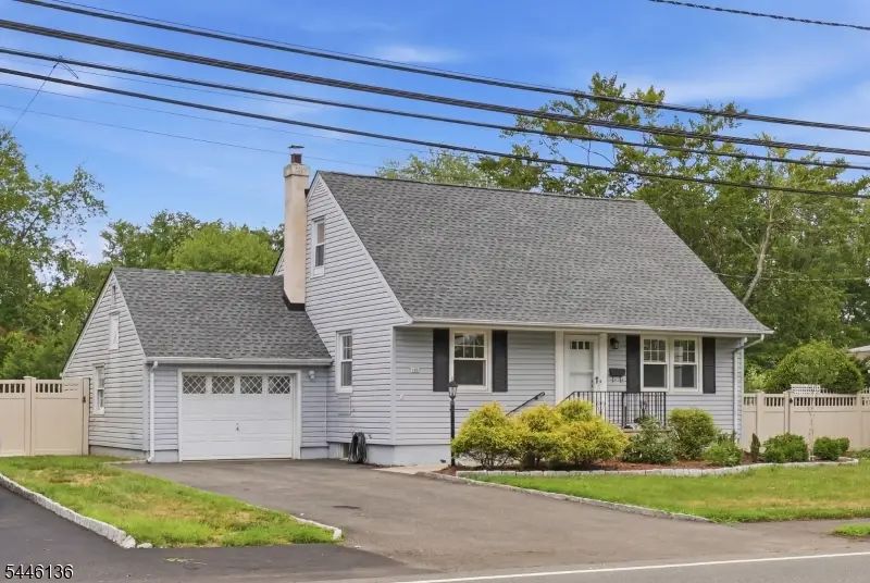 124 Rivervale Rd, River Vale, NJ 07675 - #2