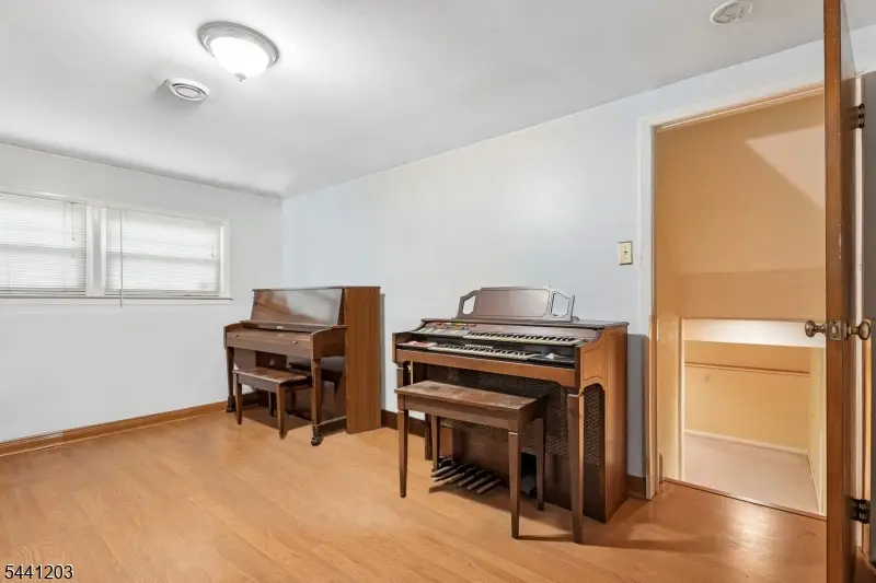 707 Gallows Hill Rd, Cranford, NJ 07016 - #3