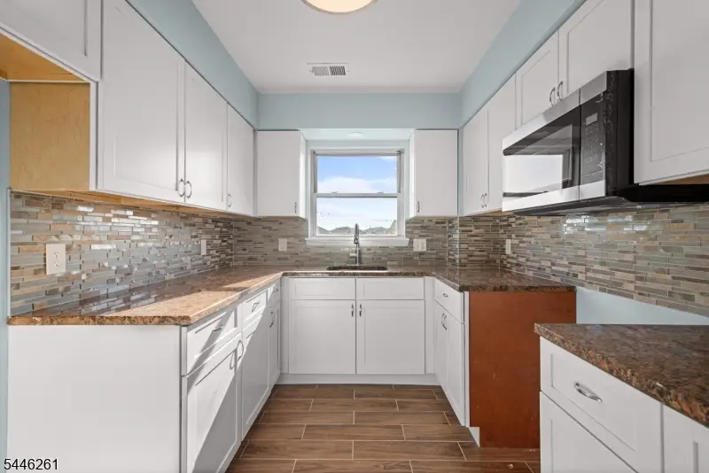 219-221 Clinton Pl, Newark, NJ 07112 - #2