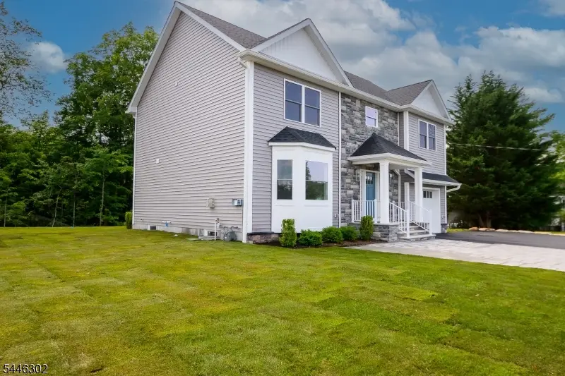 142 Passaic Ave, Roseland, NJ 07006 - #3
