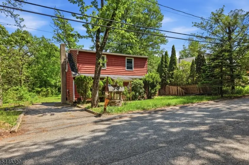 71 Center St, West Milford, NJ 07480 - #3