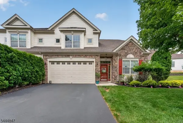 418 Edward St, Lopatcong Twp., NJ 08865