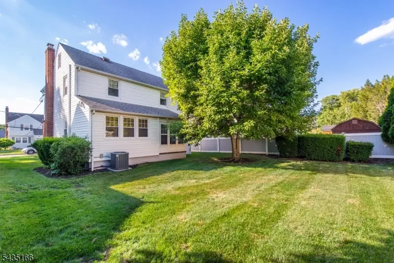 15 Glenwood St, Clifton, NJ 07013 - #2
