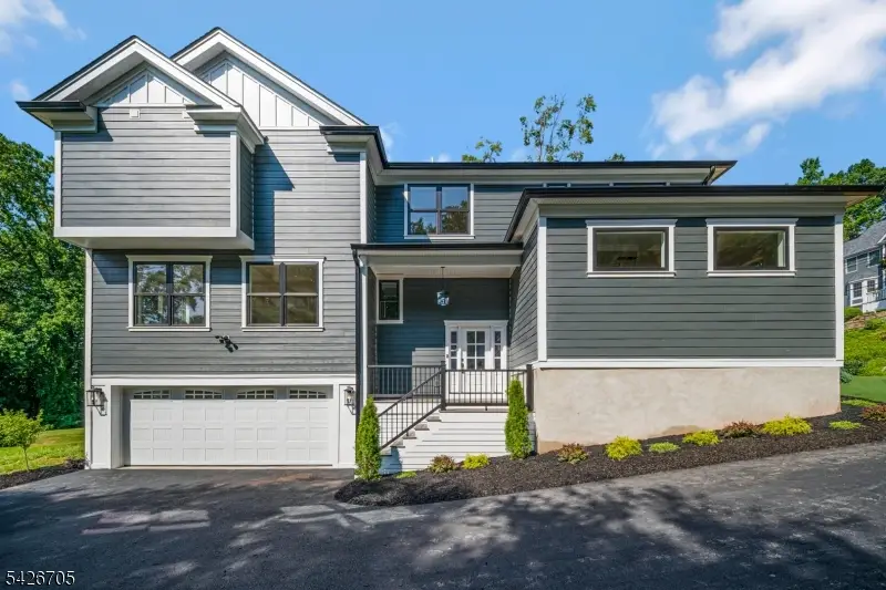 107 Chestnut Ave, Bernardsville, NJ 07924 - #2