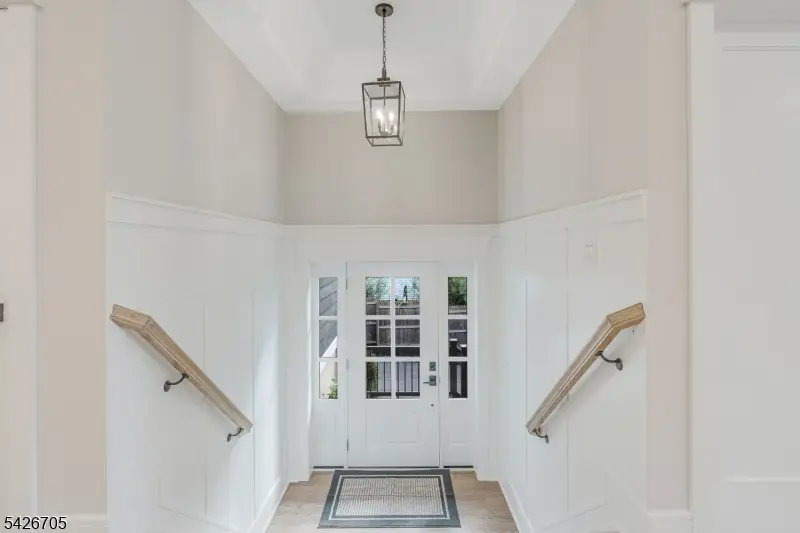 107 Chestnut Ave, Bernardsville, NJ 07924 - #3