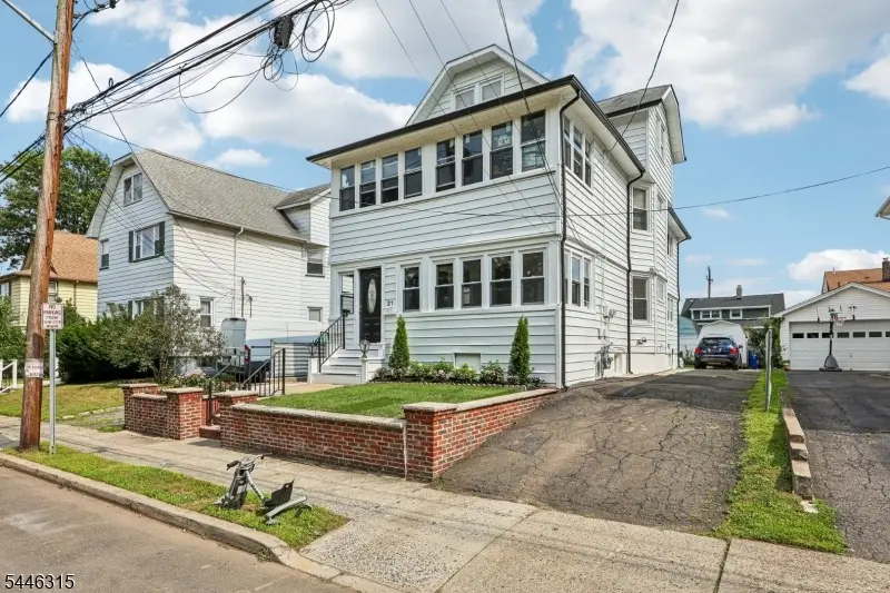 21 East 5th St, Clifton, NJ 07011 - #2