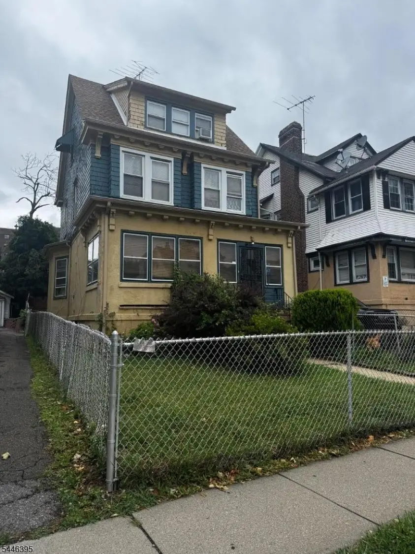 179 N Munn Ave, East Orange, NJ 07017 - #1