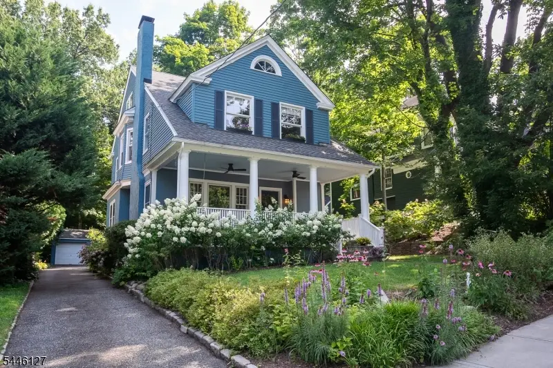 29 Oakview Ave, Maplewood, NJ 07040 - #1