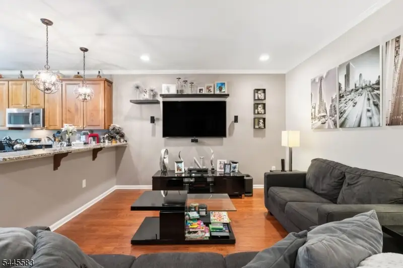 18 Bahr Cir, Verona, NJ 07044 - #3