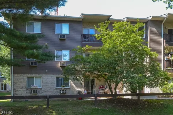 308 Federal Hill Rd #308, Pompton Lakes Boro, NJ 07470