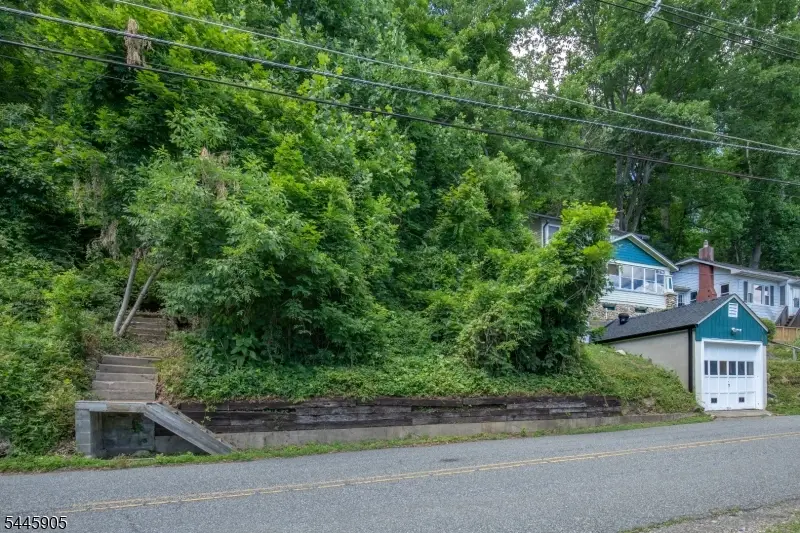 116 Lakeside Dr, Mountain Lake, NJ 07823 - #2