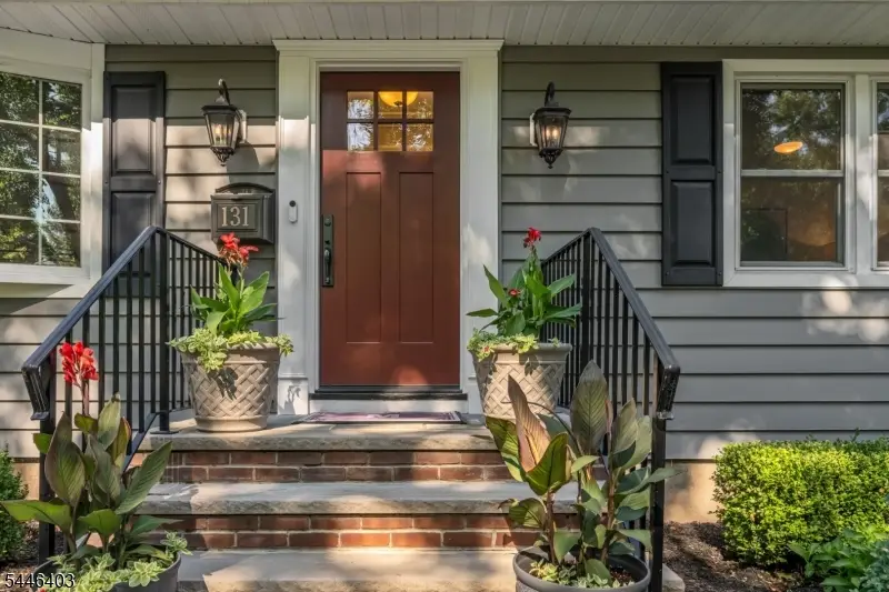 131 S Highwood Ave, Glen Rock, NJ 07452 - #3