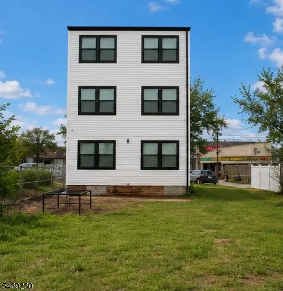 10 Bruen Ave, Irvington, NJ 07111 - #3