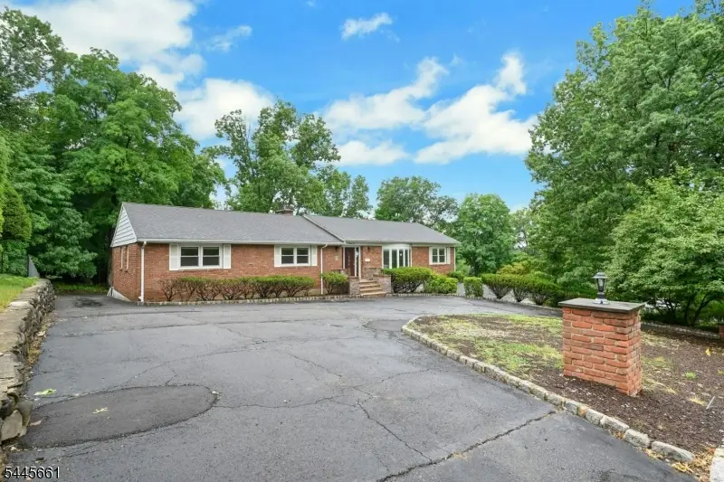 26 Alpine Dr, Packanack Lake, NJ 07470 - #2