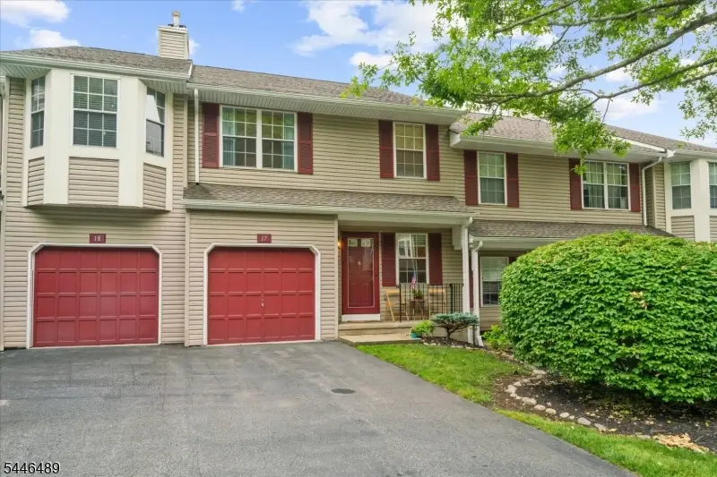 17 Pinehurst Dr, Washington, NJ 07882 - #1
