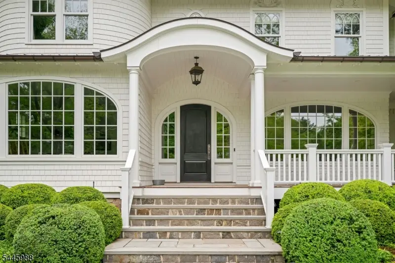 129 Hobart Ave, Summit, NJ 07901 - #3