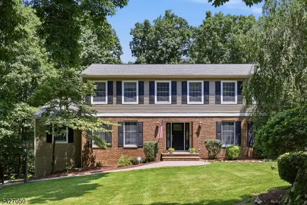 73 Lawrence Rd, Randolph Twp., NJ 07869