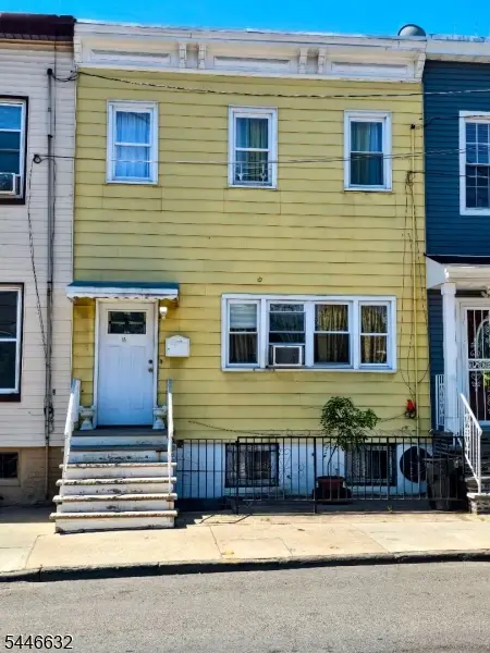 16 Crittenden St, Newark City, NJ 07104