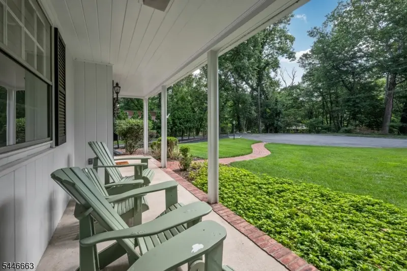 570 Bennington Ter, Ridgewood, NJ 07450 - #3