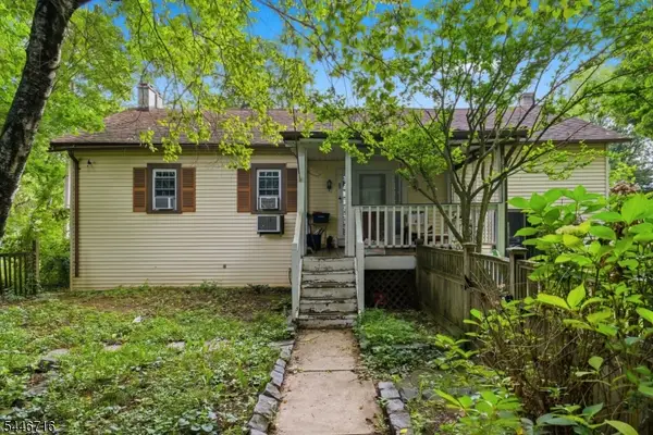 43 1/2 Carlton Ave, Washington Boro, NJ 07882