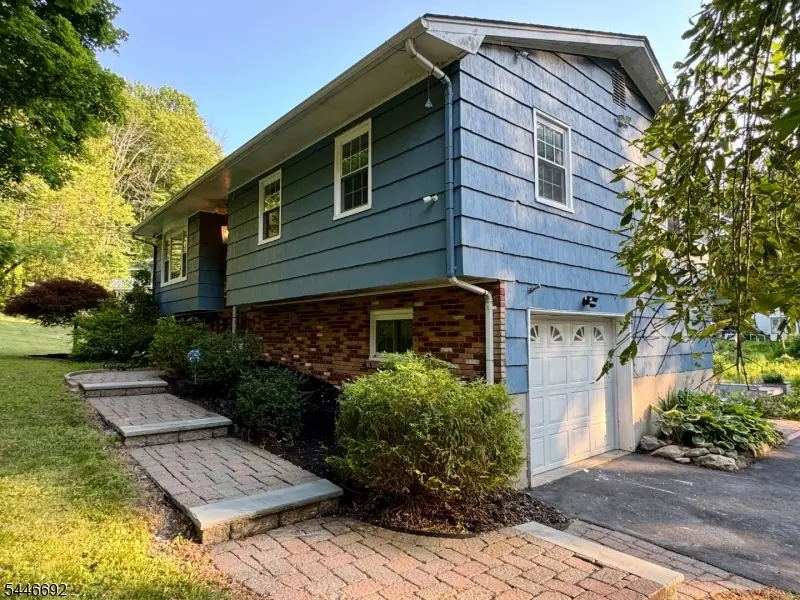 82 Catswamp Rd, Allamuchy, NJ 07840 - #3
