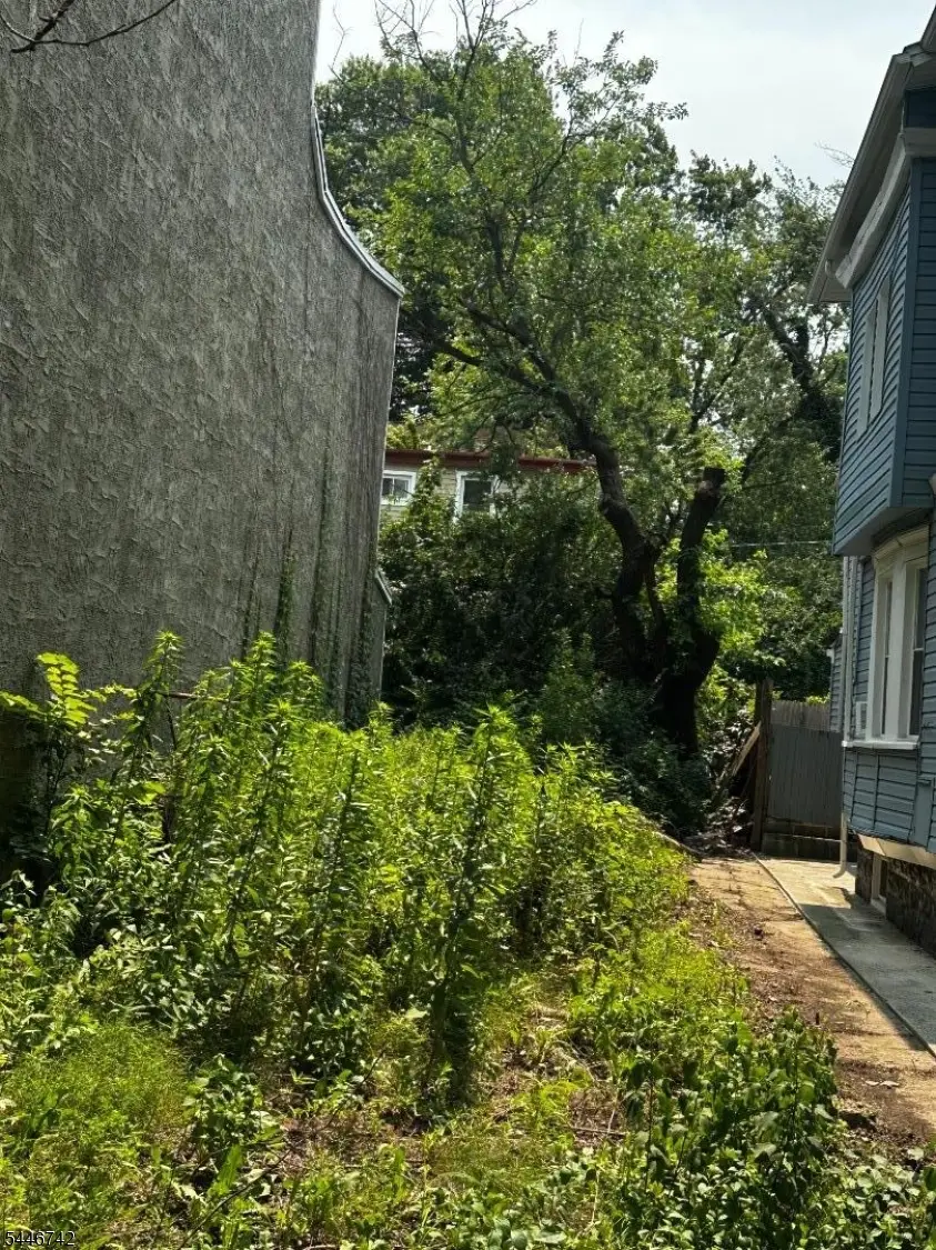 1625 E State St, Hamilton, NJ 08609 - #2