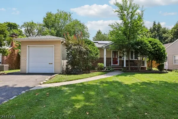28 Warwick Cir, Springfield Twp., NJ 07081