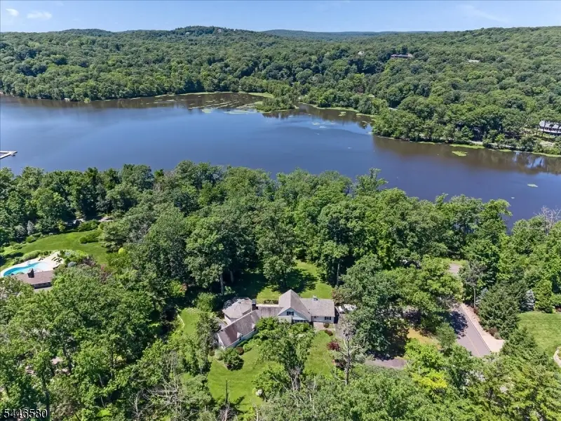 23 The Crossway, Kinnelon, NJ 07405 - #3