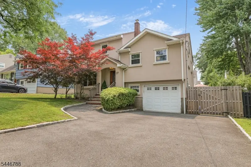 17 Westland Rd, Verona, NJ 07044 - #3