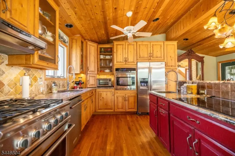 2 Algonquin Trl, Jefferson, NJ 07885 - #3