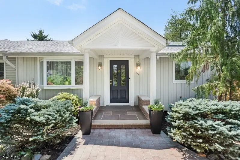 216 Glen Crest Dr, Neshanic Station, NJ 08853 - #1