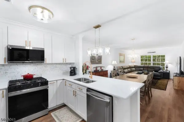 134 Whisper Way, Roxbury Twp., NJ 07852