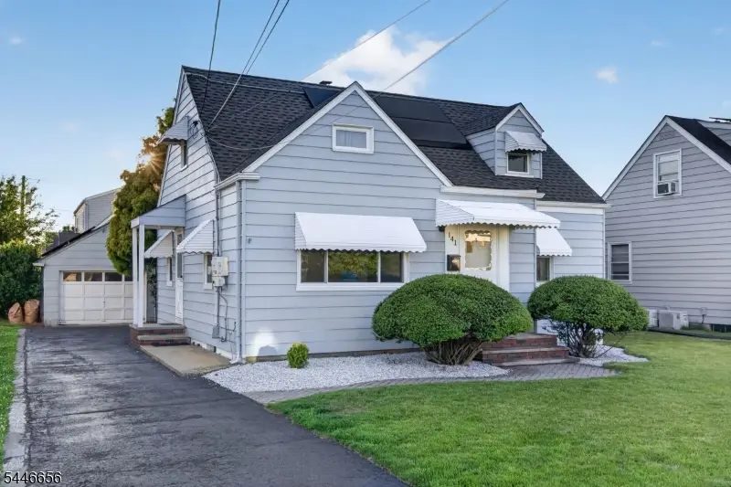 141 N 8th Ave, Manville, NJ 08835 - #3