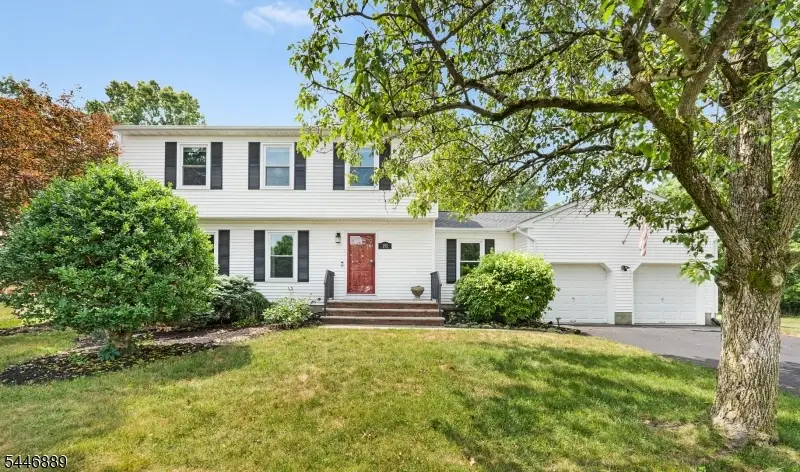 195 Beekman Ln, Hillsborough, NJ 08844 - #2