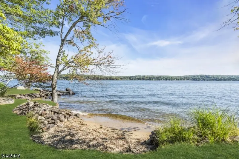 22 Ithanell Rd, Hopatcong, NJ 07843 - #2
