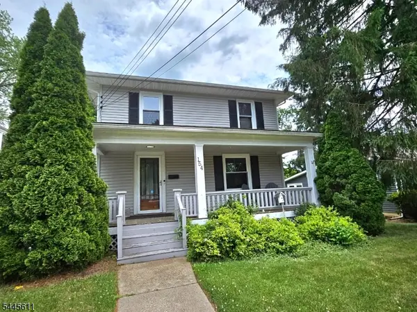154 E Prospect St, Hackettstown Town, NJ 07840