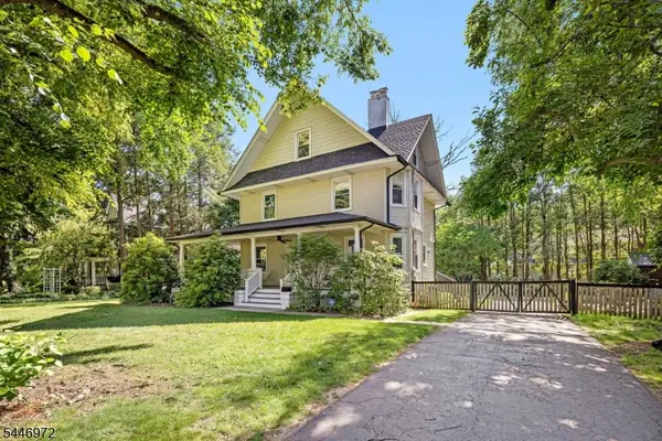 42 Forest Rd, Glen Rock Boro, NJ 07452