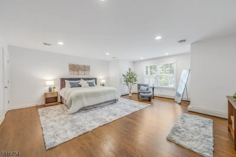 53 Maple Ave, Berkeley Heights, NJ 07922 - #3