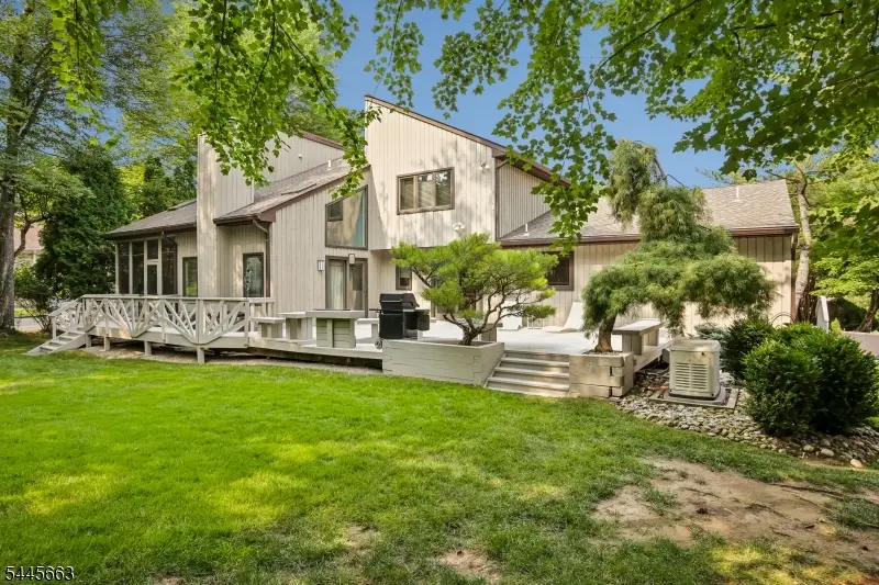11 Maywood Ct, North Caldwell, NJ 07006 - #3