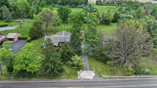 112 Allerton Rd, Clinton Twp., NJ 08801