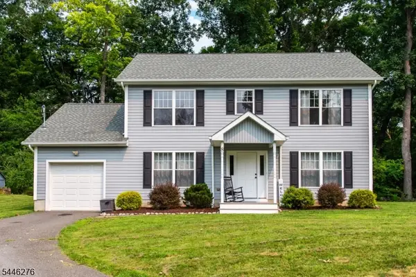 8 Spruce Dr, Green Twp., NJ 07821