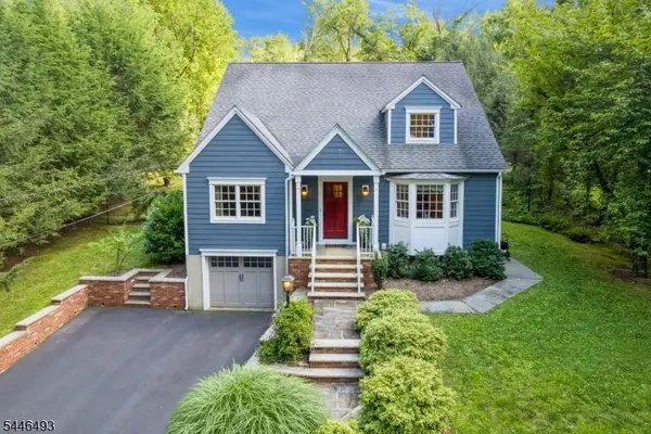 139 Long View Terrace, Long Hill Twp., NJ 07933