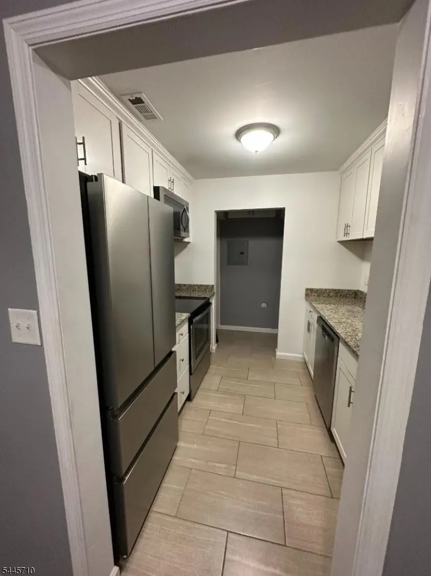 60 Almond Dr, Franklin, NJ 08873 - #2