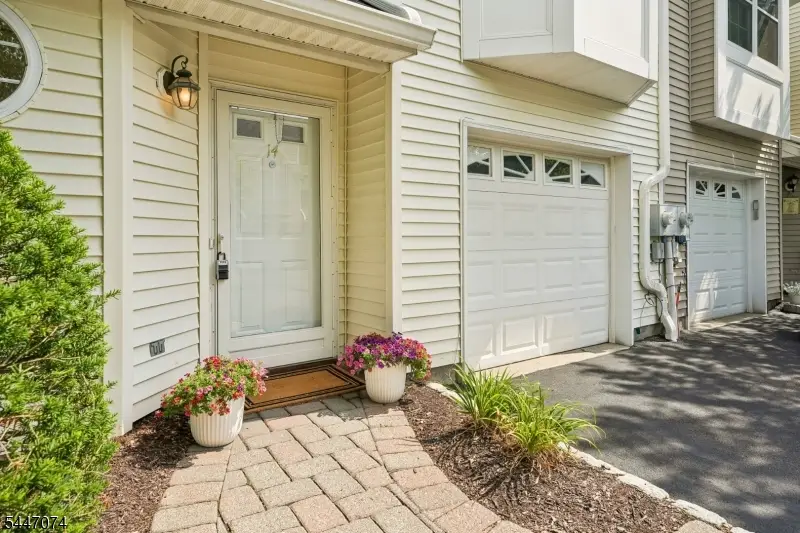 14 Helen Way, Berkeley Heights, NJ 07922 - #3