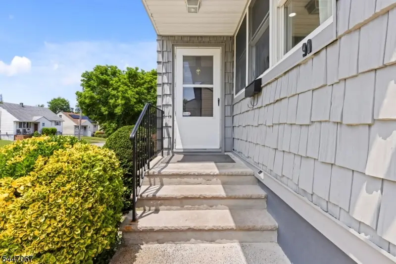 90 Maryknoll Rd, Menlo Park Terrace, NJ 08840 - #3