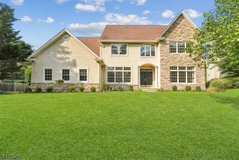 7 Coggins Ln, West Orange, NJ 07052 - #2