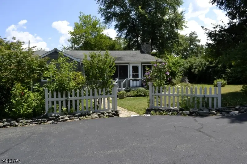 238 Fairview Ave, Hampton, NJ 07860 - #3
